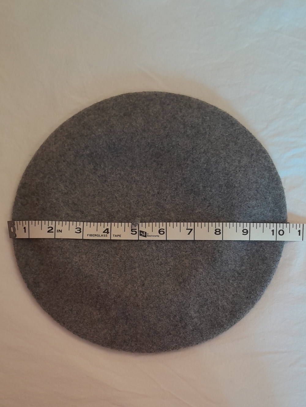 Classic Gray 100% Wool Beret - Picture 4 of 8